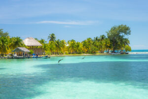 6 個非凱科島（Caye Caulker）或安伯格里斯島（Ambergris Caye）的島嶼 | 1