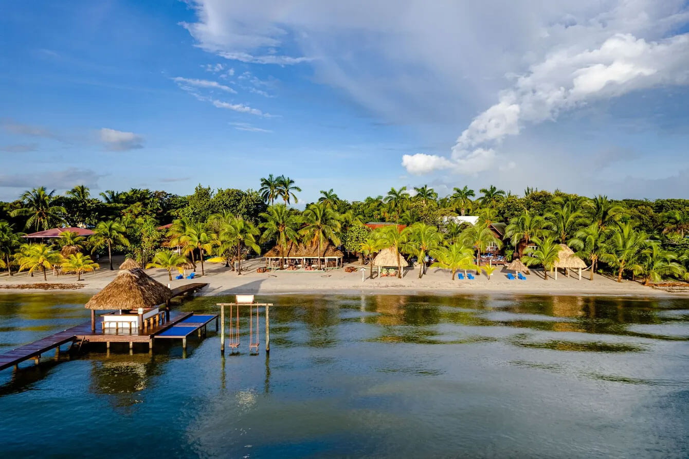 Green Parrot Beach House & Resort