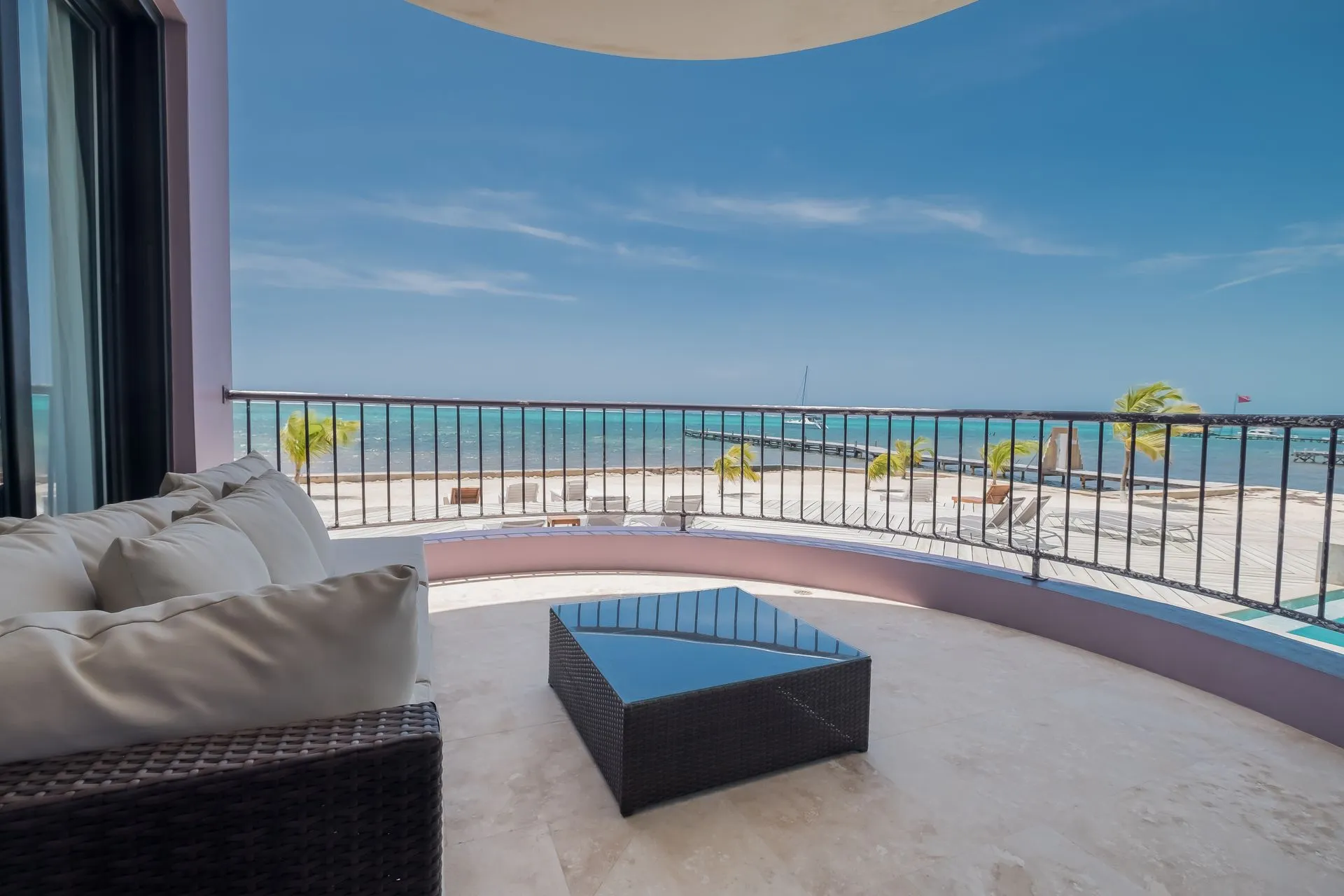 Diamante Beachfront Suites