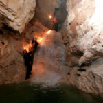 De Watervalgrot bij Caves Branch