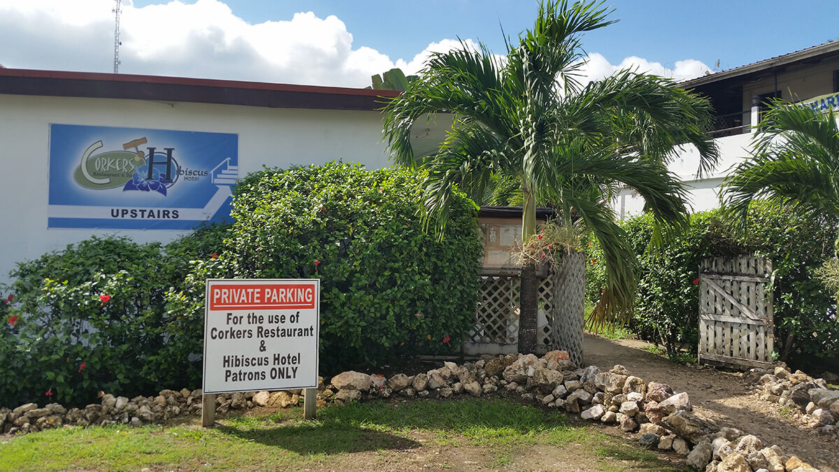 Hibiscus Gift Shop & Hotel
