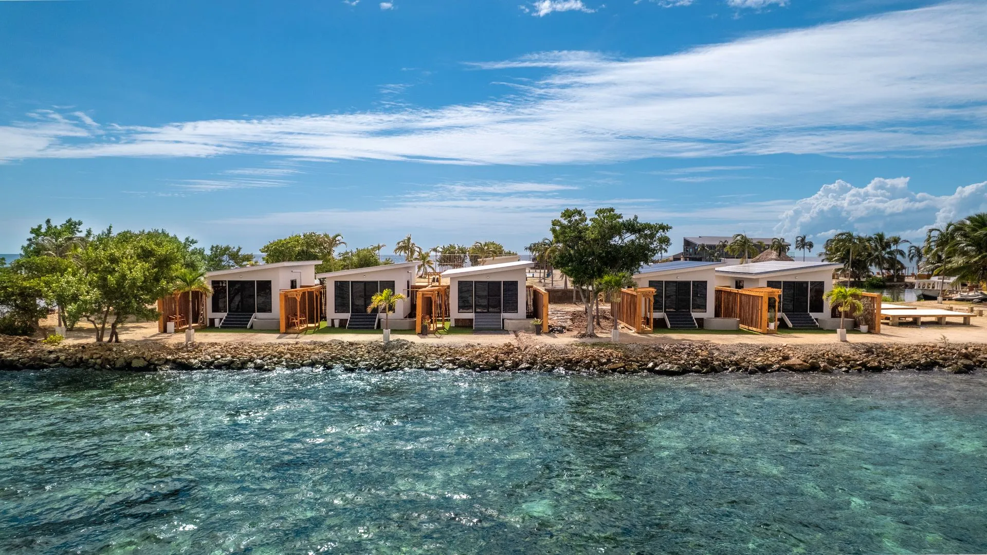 Erleben Sie den ultimativen privaten Inselurlaub auf Bullock Private Island mit einem exklusiven Rabatt von 30 % auf unsere Cabanas direkt am Meer.