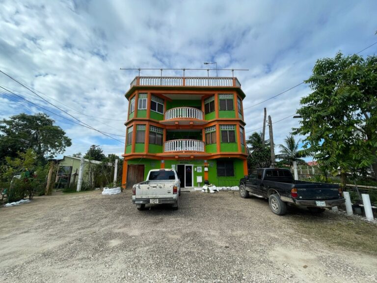 Chaleanor Hotel