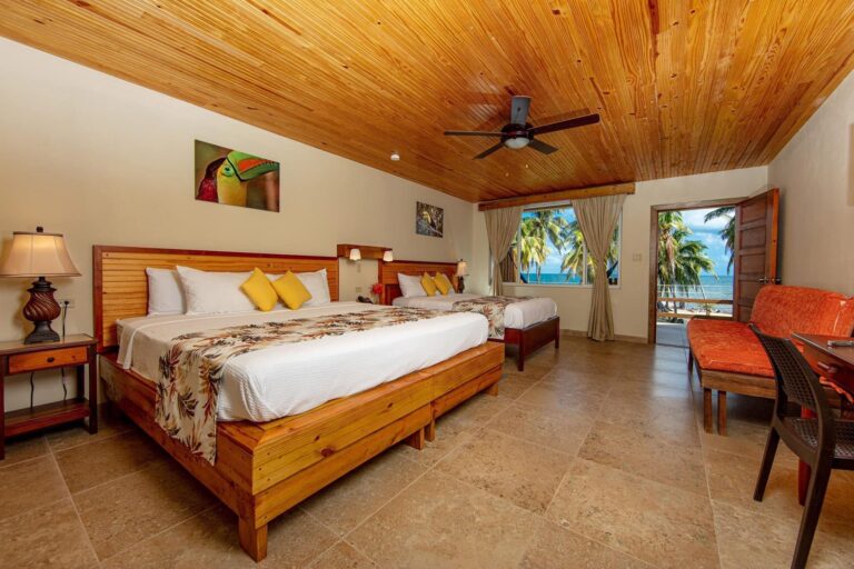 Pelican Beach Resort Dangriga