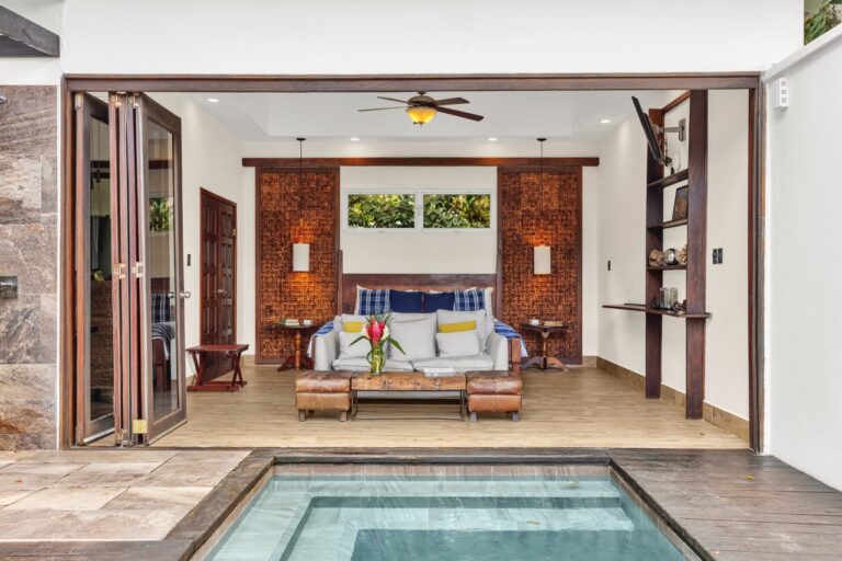 Belize@45 Flash Sale