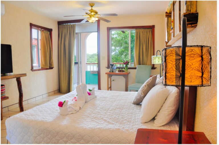 Lamanai Landings Hotel