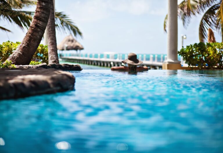 Pelican Reef Villas